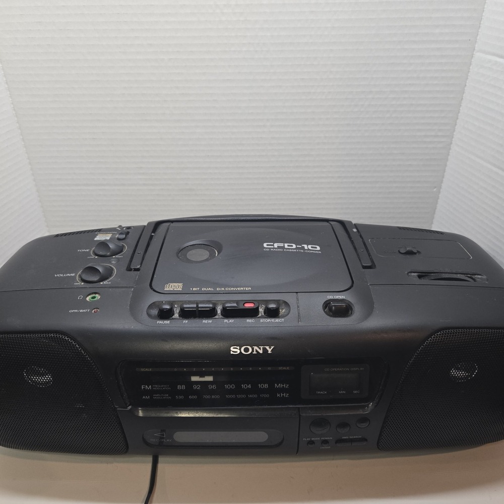 Vtg Sony CFD-10‎ CD Cassette-corder Radio Player Portable Boombox Works Read!!